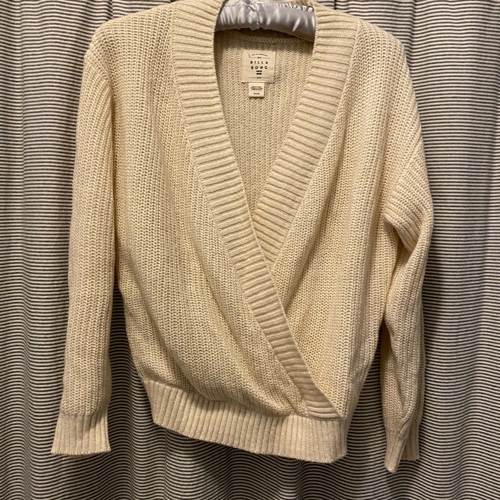 Billabong wrap sweater